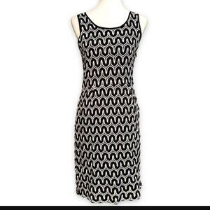 Banana Republic Chevron Crochet Lace Overlay Sheath Dress Black+White Geo Size 6